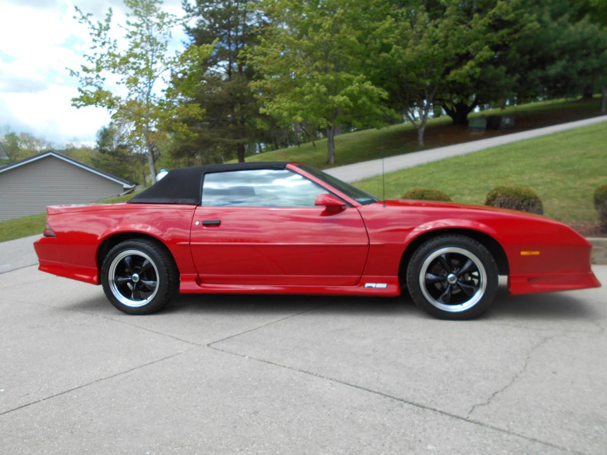 Chevrolet-Camaro-convertible-1992-1