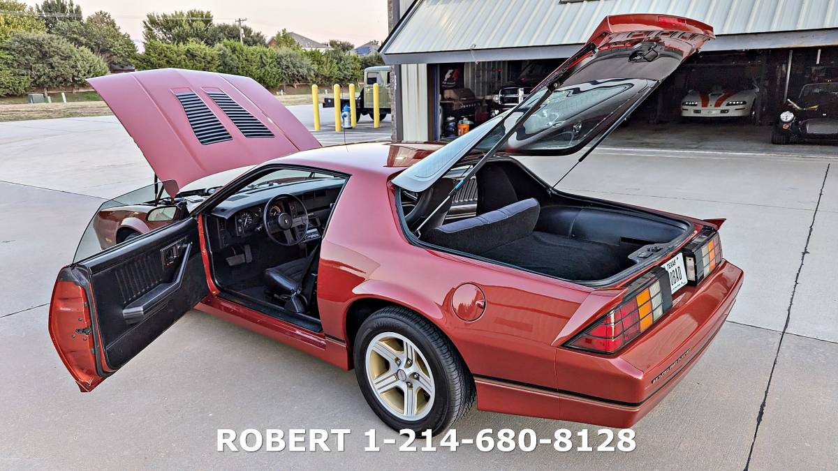 Chevrolet-Camaro-sport-1988-21