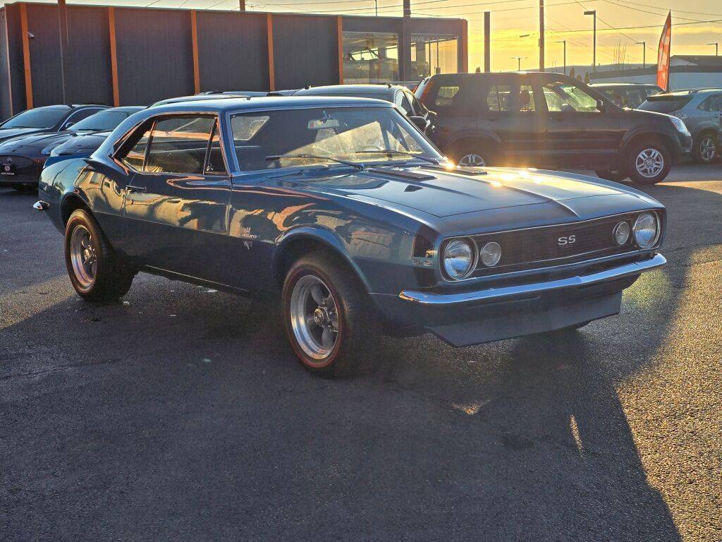 Chevrolet-Camaro-ss-1967-2