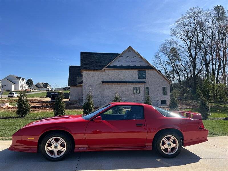 Chevrolet-Camaro-z28-1991-1