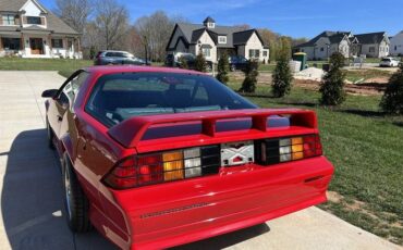 Chevrolet-Camaro-z28-1991-3