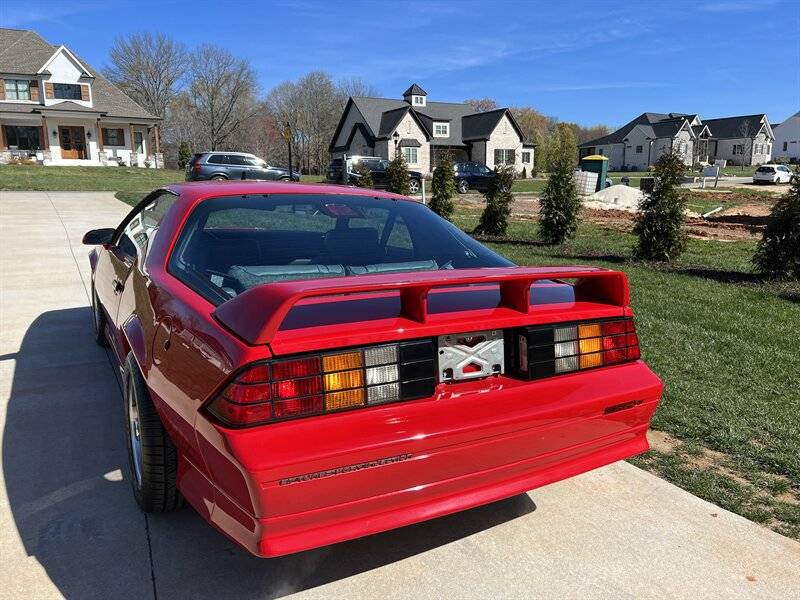 Chevrolet-Camaro-z28-1991-3