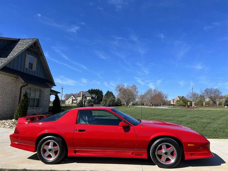 Chevrolet-Camaro-z28-1991-7