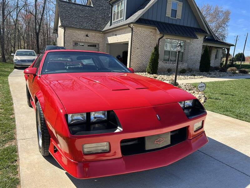 Chevrolet-Camaro-z28-1991-9