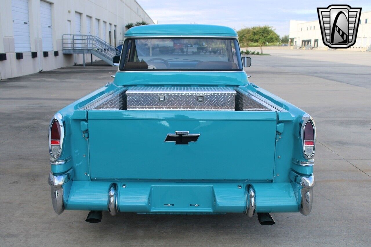 Chevrolet-Cameo-Pickup-1957-10