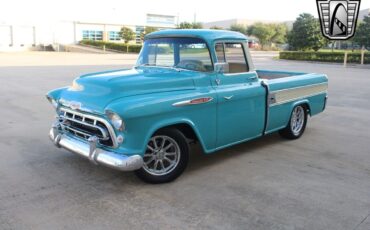 Chevrolet-Cameo-Pickup-1957-2