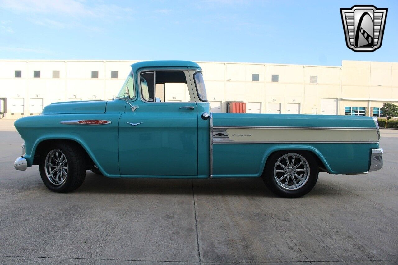 Chevrolet-Cameo-Pickup-1957-5