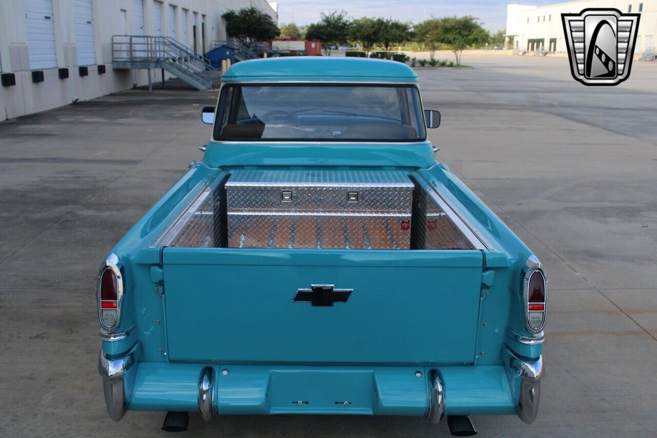 Chevrolet-Cameo-Pickup-1957-9