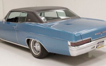 Chevrolet-Caprice-1966-2