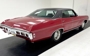 Chevrolet-Caprice-Berline-1969-4