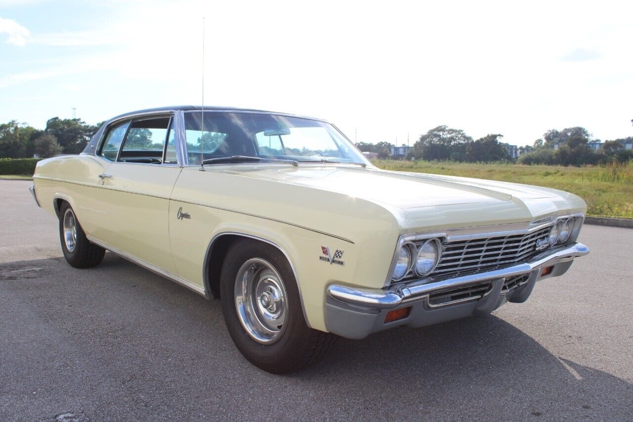 Chevrolet-Caprice-Coupe-1966-7