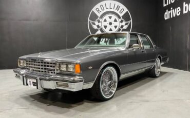 Chevrolet-Caprice-classic-1985