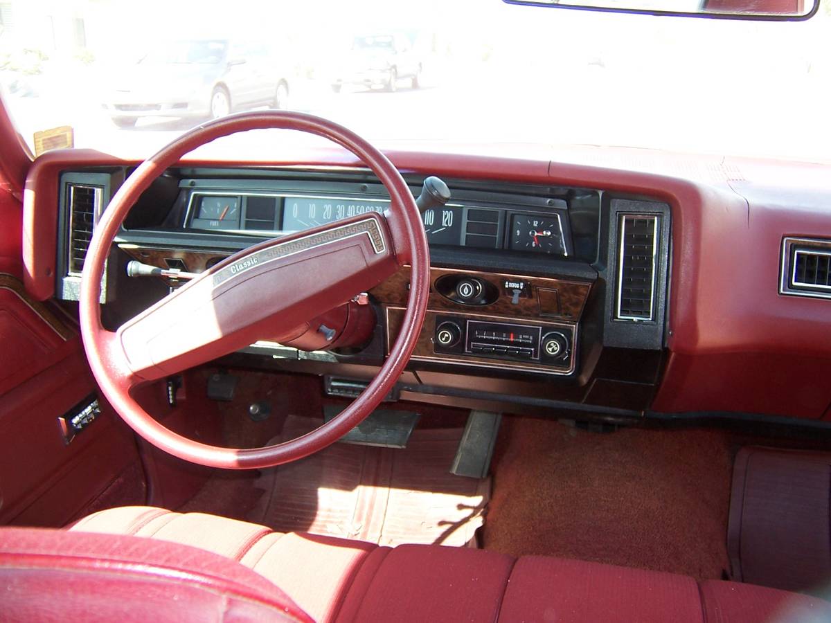 Chevrolet-Caprice-classic-sedan-454-1973-4