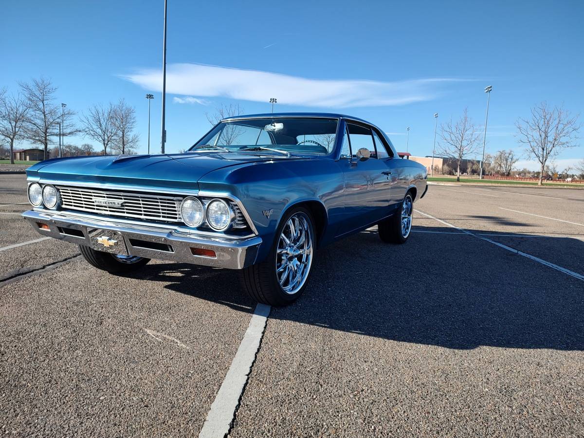 Chevrolet-Chevelle-1966-1