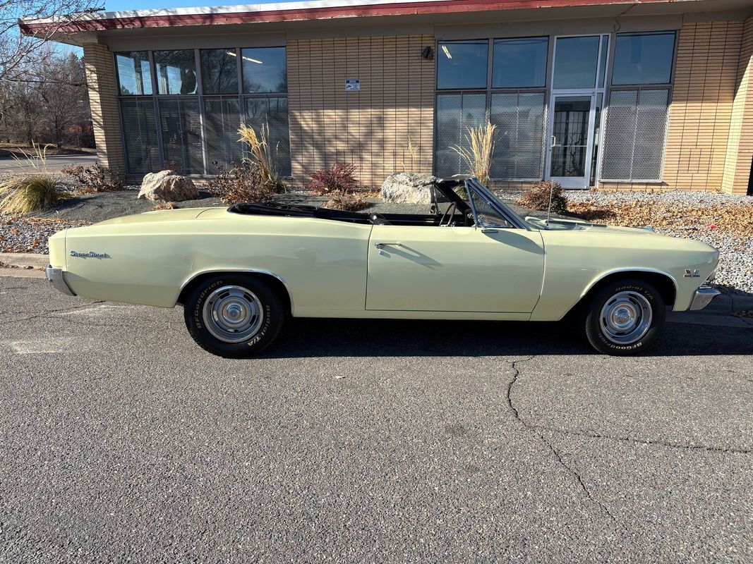 Chevrolet-Chevelle-1966-2