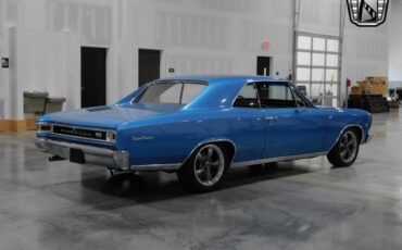 Chevrolet-Chevelle-Berline-1966-4