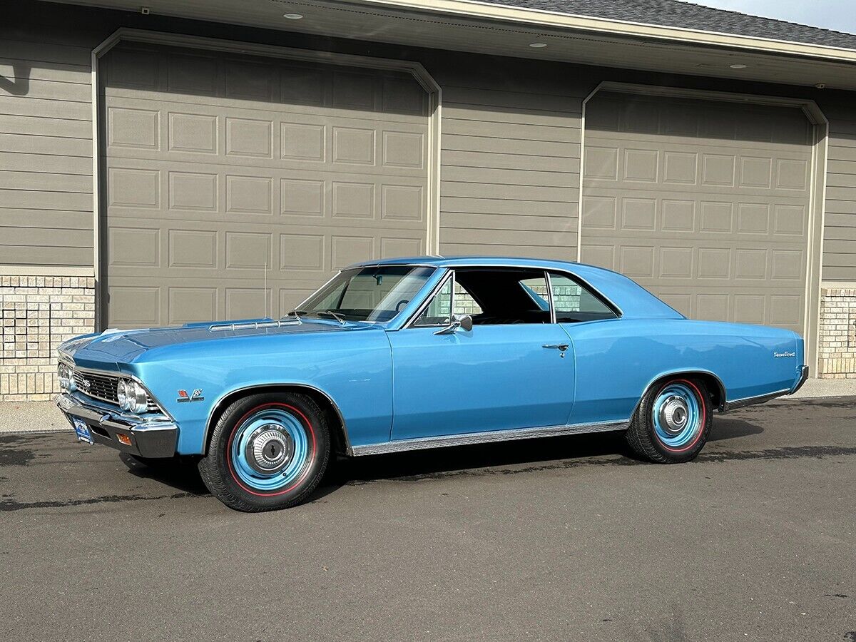 Chevrolet-Chevelle-Coupe-1966-1