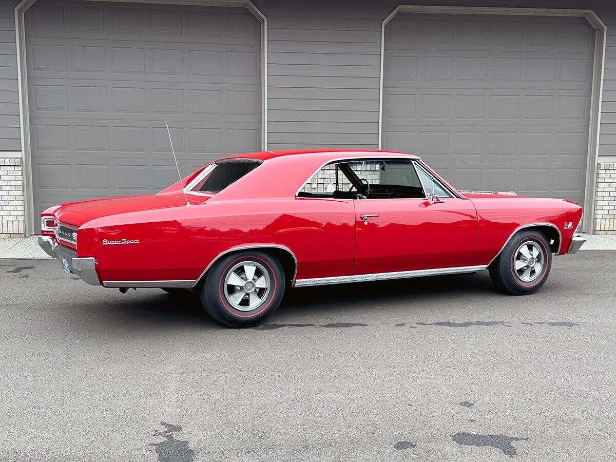 Chevrolet-Chevelle-Coupe-1966-10