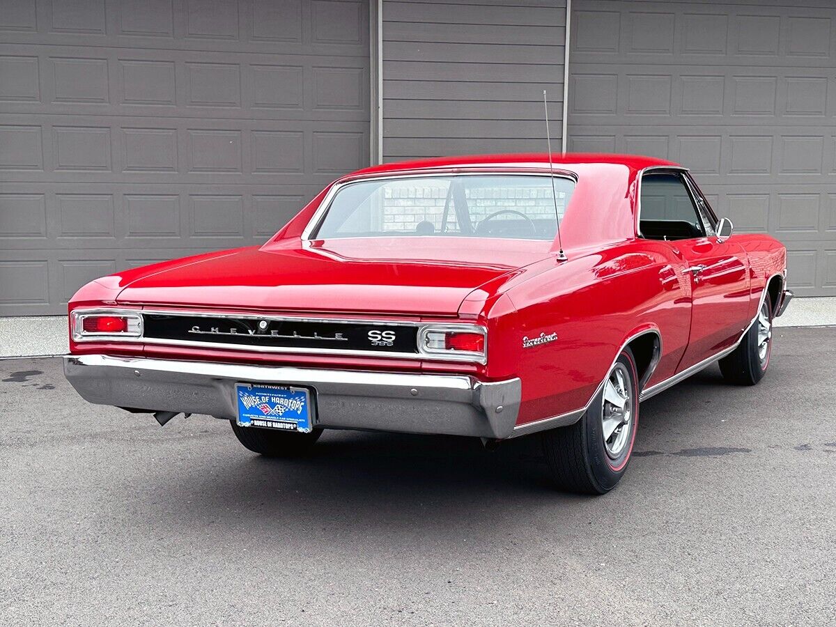 Chevrolet-Chevelle-Coupe-1966-12