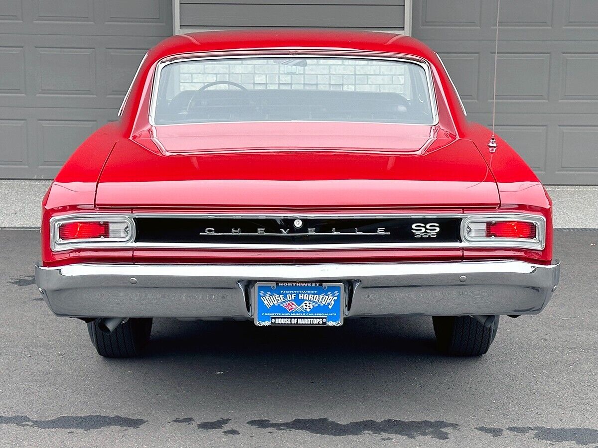 Chevrolet-Chevelle-Coupe-1966-13