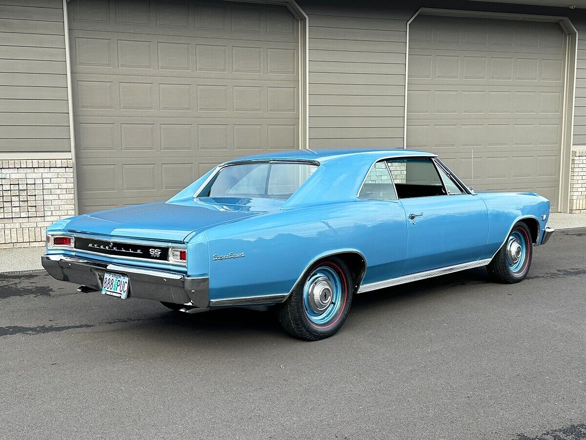 Chevrolet-Chevelle-Coupe-1966-9