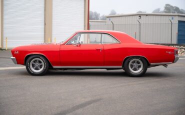 Chevrolet-Chevelle-Coupe-1967-1