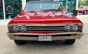 Chevrolet-Chevelle-Coupe-1967-1