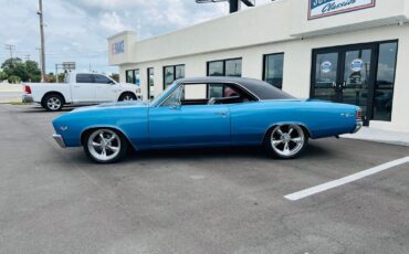 Chevrolet-Chevelle-Coupe-1967-1