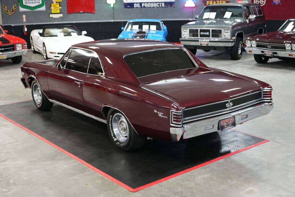 Chevrolet-Chevelle-Coupe-1967-12