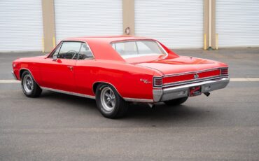 Chevrolet-Chevelle-Coupe-1967-2