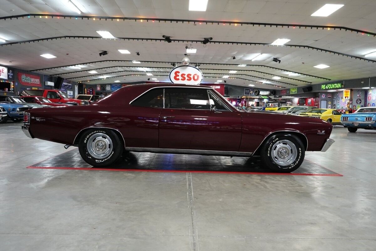 Chevrolet-Chevelle-Coupe-1967-23