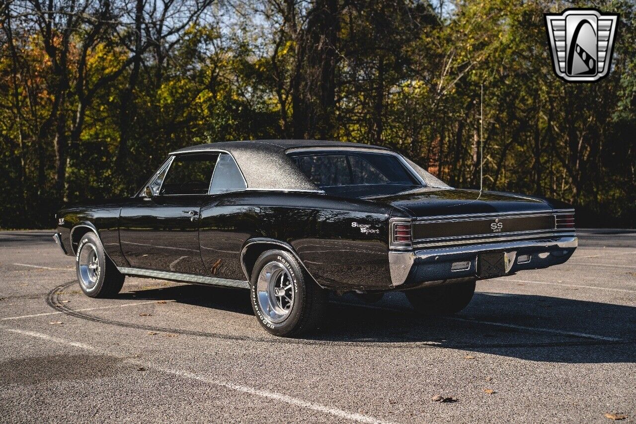 Chevrolet-Chevelle-Coupe-1967-4