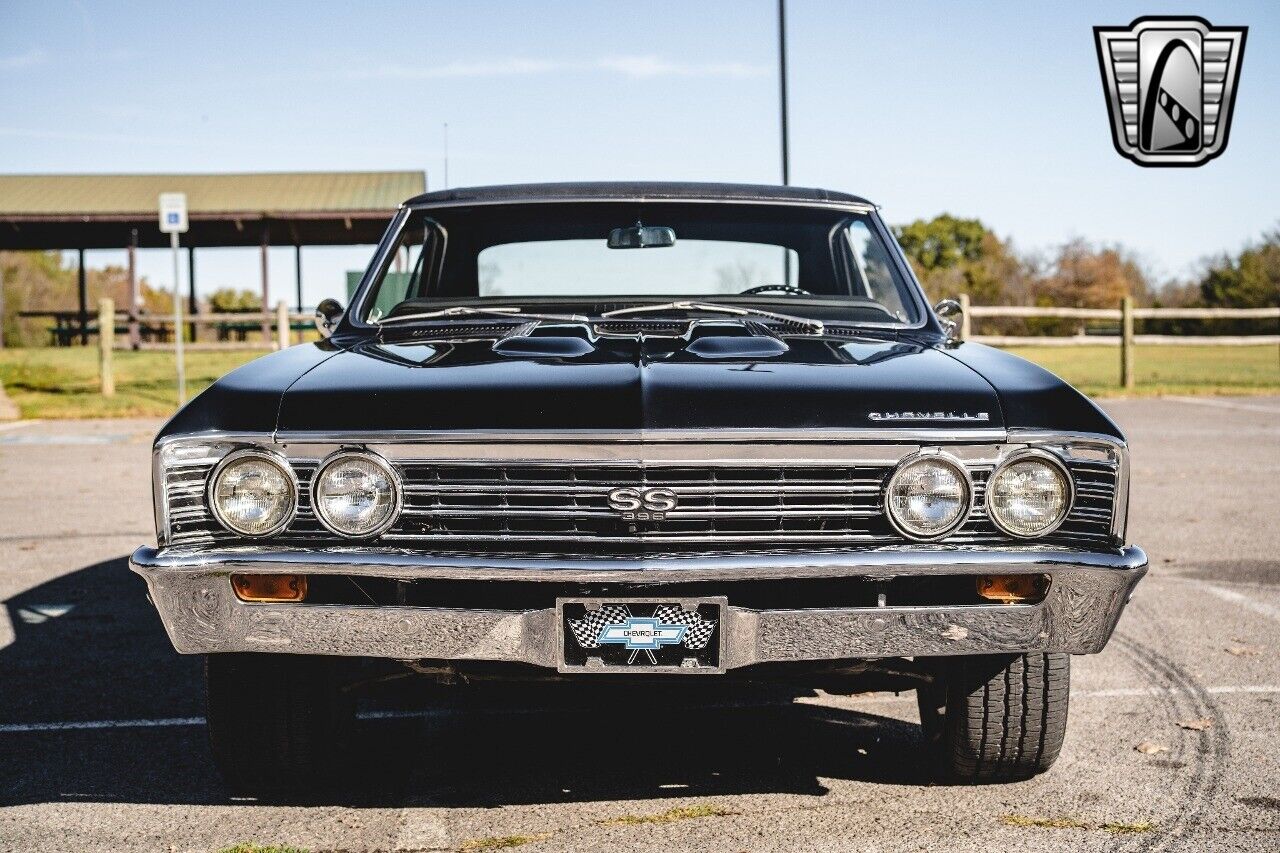 Chevrolet-Chevelle-Coupe-1967-9