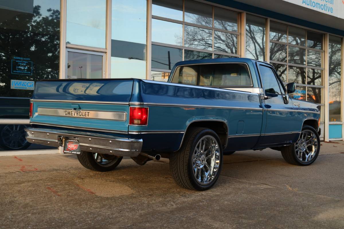 Chevrolet-Cheyenne-1980-20