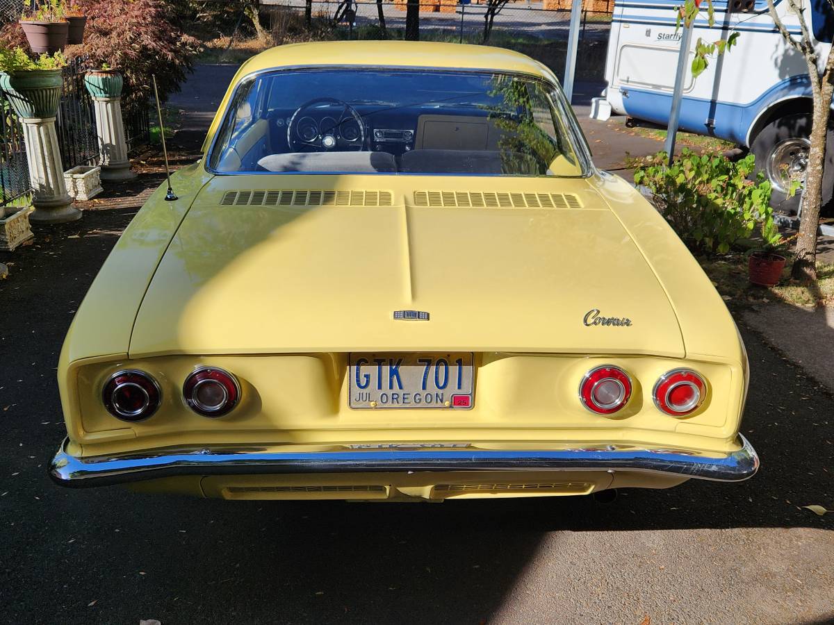 Chevrolet-Corvair-1965-1