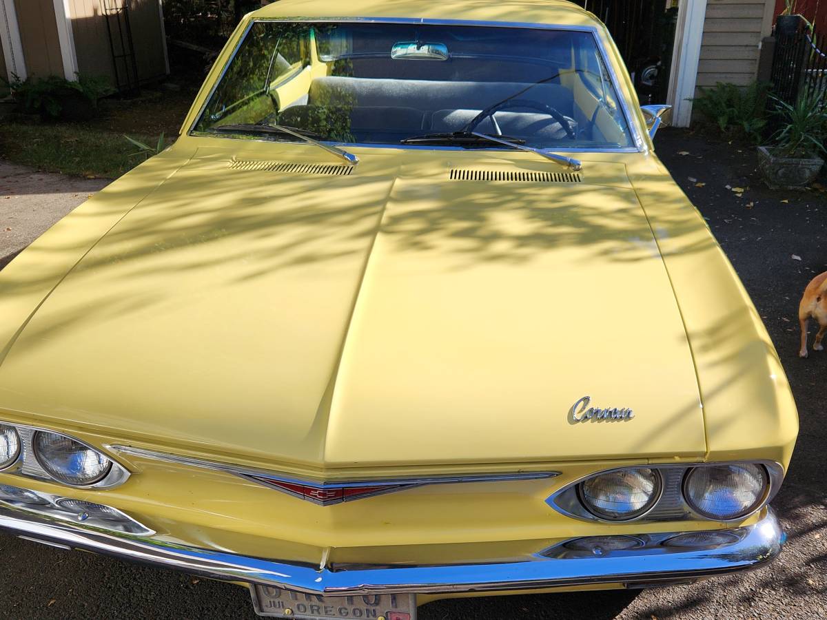 Chevrolet-Corvair-1965