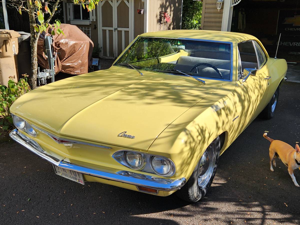 Chevrolet-Corvair-1965-17