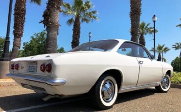 Chevrolet-Corvair-1966-1