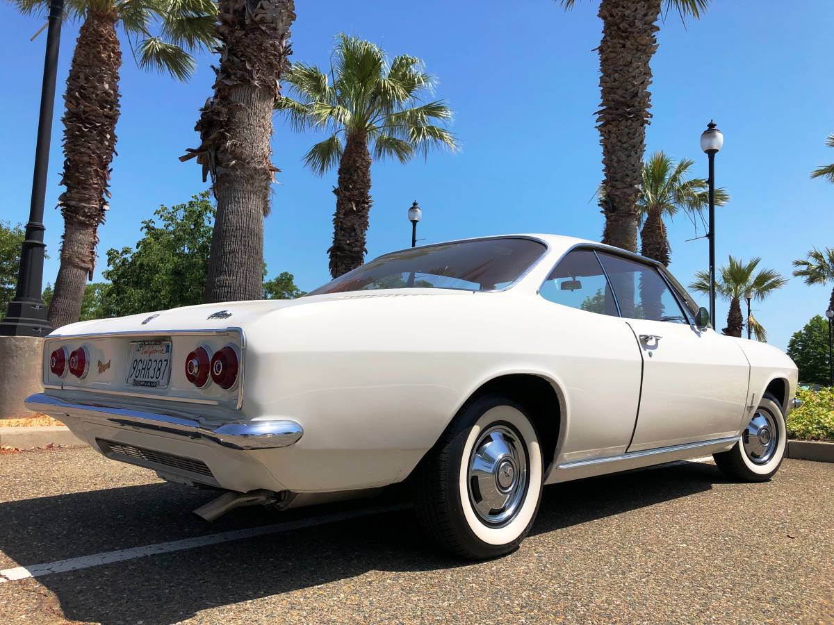 Chevrolet-Corvair-1966-1