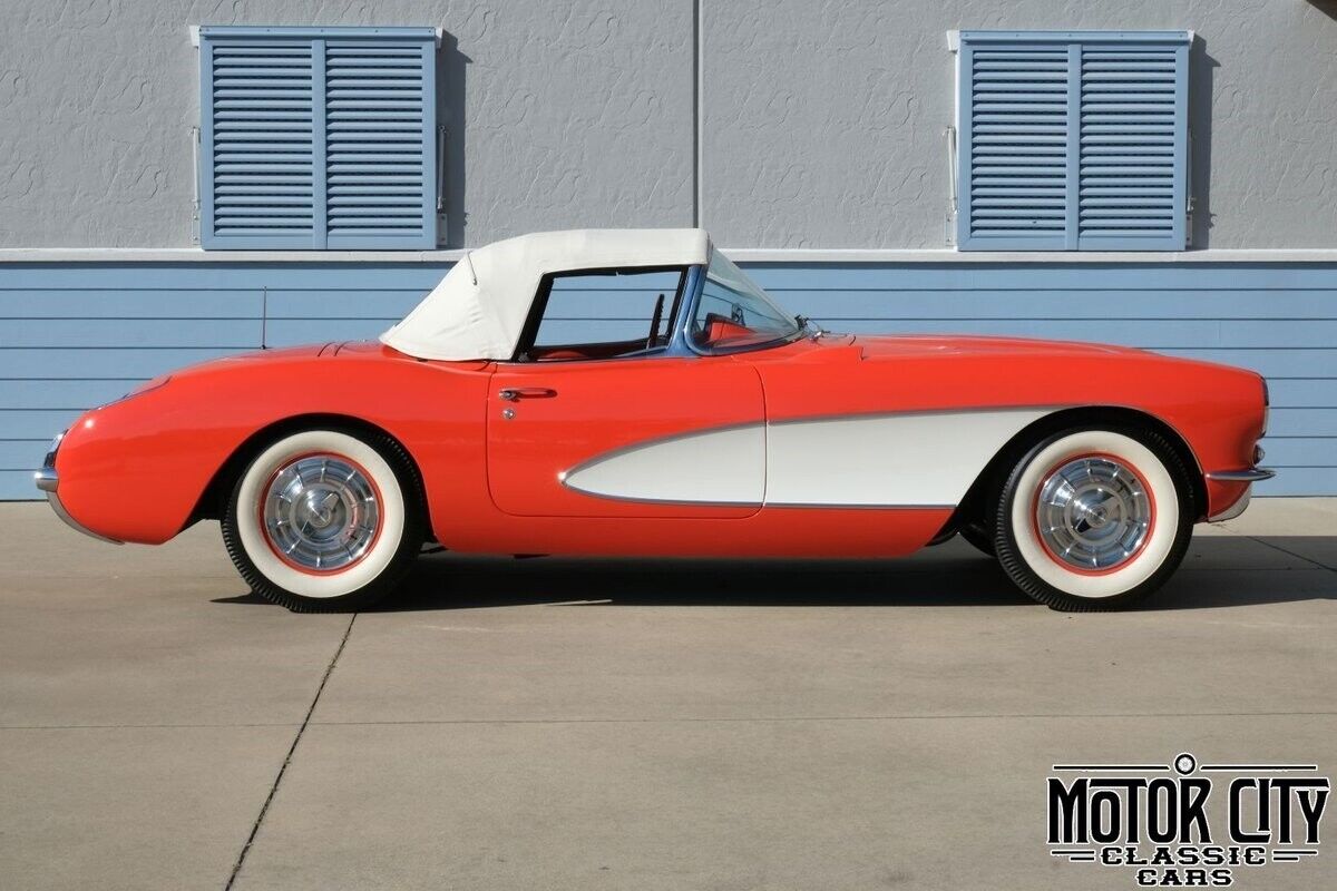 Chevrolet-Corvette-1957-3