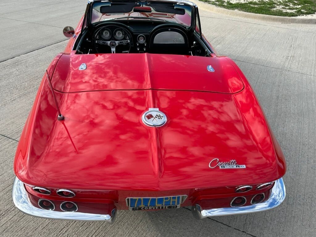 Chevrolet-Corvette-1963-22