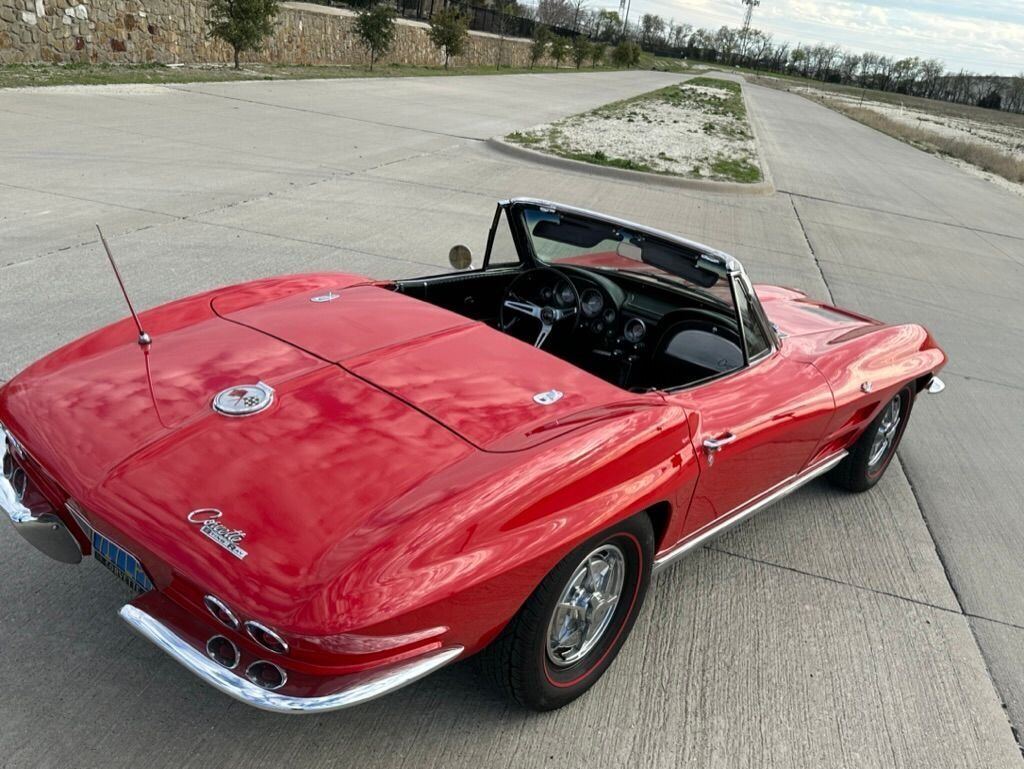 Chevrolet-Corvette-1963-4