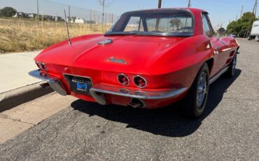 Chevrolet-Corvette-1963-4