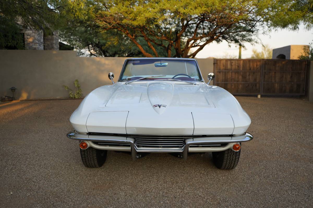 Chevrolet-Corvette-1964-13