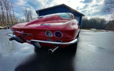 Chevrolet-Corvette-1964-23