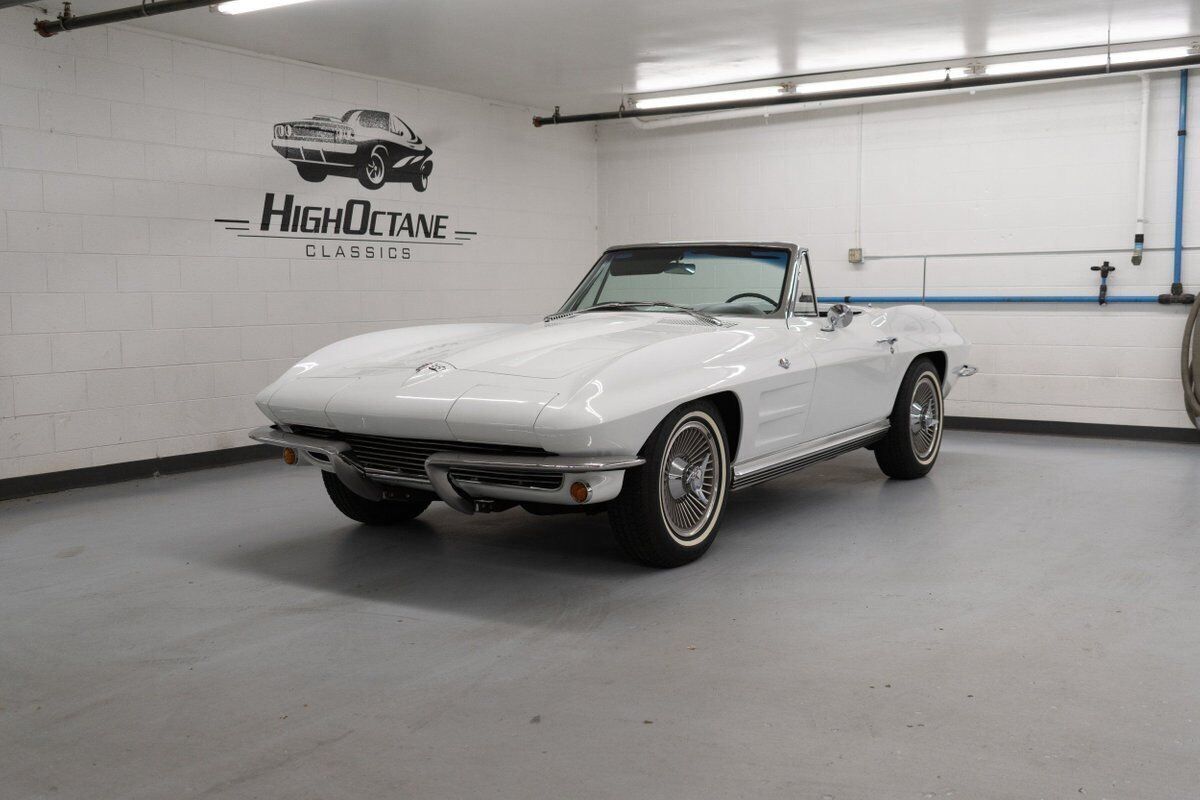 Chevrolet-Corvette-1964-3