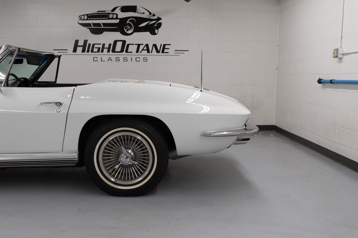 Chevrolet-Corvette-1964-36