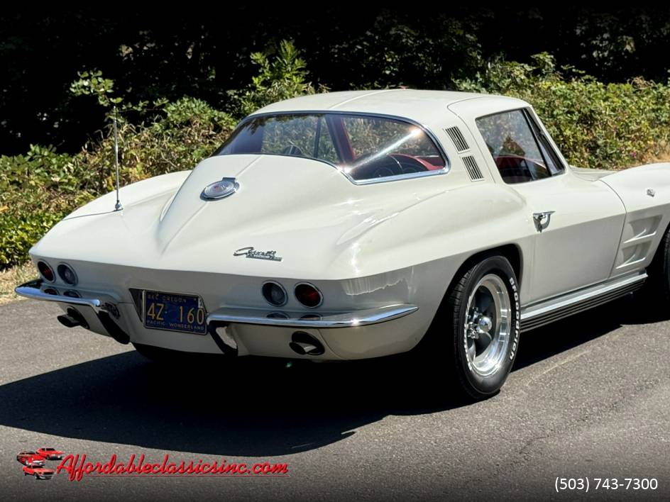 Chevrolet-Corvette-1964-4