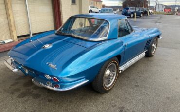 Chevrolet-Corvette-1965-1