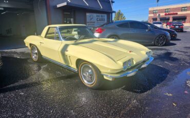 Chevrolet-Corvette-1965-1